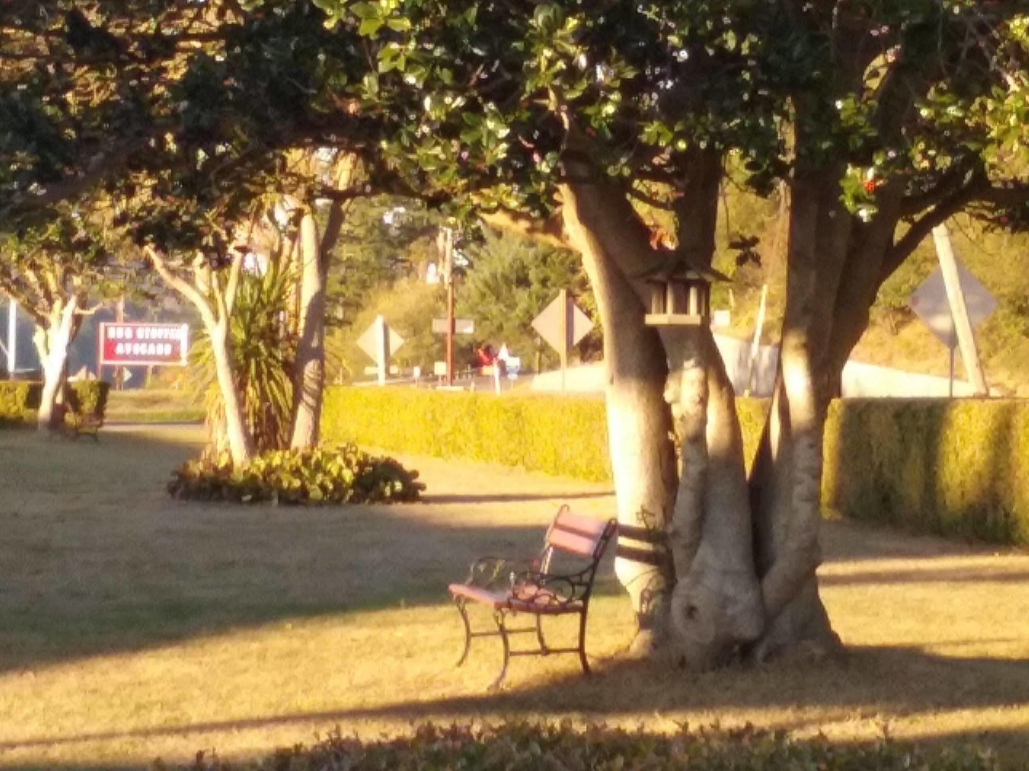 נורת' בנד Bay Bridge Motel מראה חיצוני תמונה